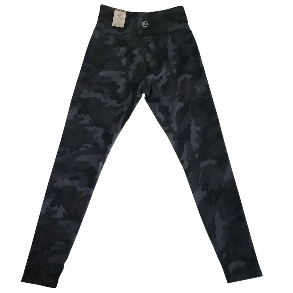 BALANCE COLLECTION Camo Print High-Waisted Leggings size m (NWT) - Picture 3 of 12